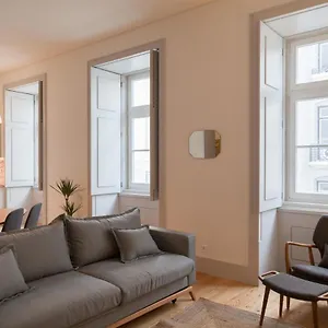 https://feels-like-home-downtown-modern-art-flat.hotels-lisbon-portugal.com